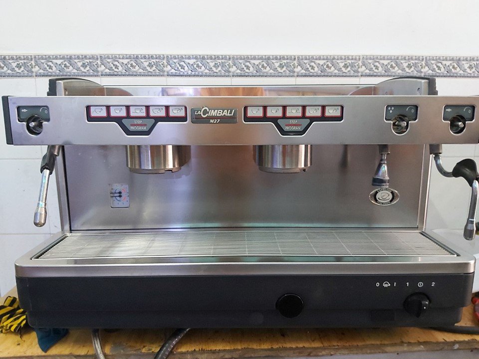 Dịch vụ chuyên thu mua máy pha cà phê cũ cần thanh lý tại TPHCM.